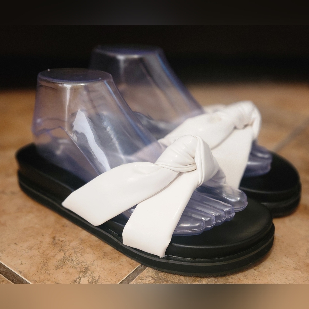 Chase & Chloe Camille Women's Slide Sandals
